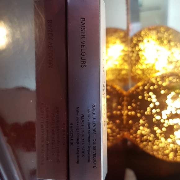 Lise Watier liquid lipstick - Picture 2 of 2